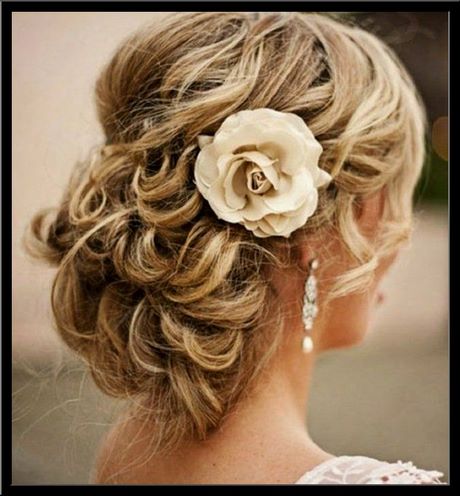 coiffure-mariage-cheveux-mis-long-38_18 Coiffure mariage cheveux mis long