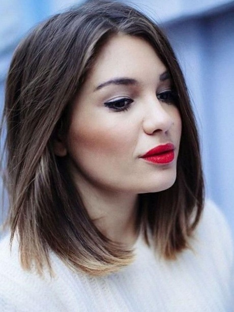 coiffure-femme-pour-visage-ovale-25_9 Coiffure femme pour visage ovale