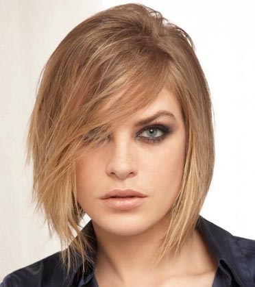 coupe-cheveux-visage-carr-femme-84_9 Coupe cheveux visage carré femme