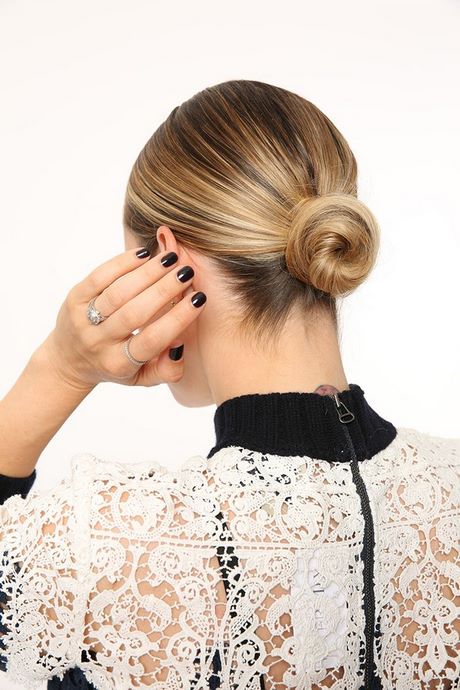  Chignon bas chic 