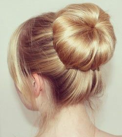 chignon-bas-classique-82_13 Chignon bas classique