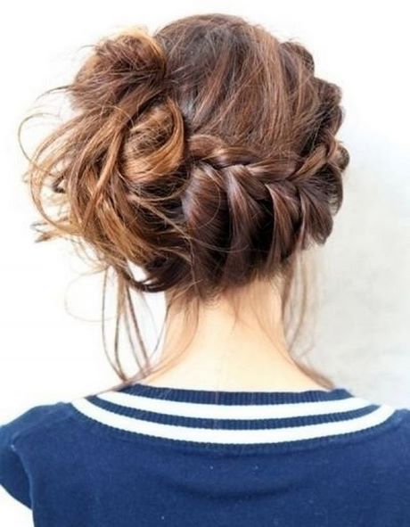 chignon-coiffe-decoiffe-mariage-50_9 Chignon coiffe decoiffe mariage