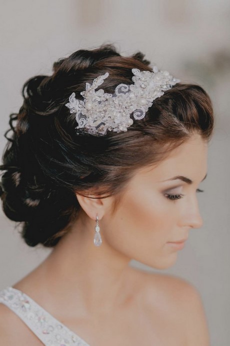 coiffure-mariage-cheveux-long-brun-27_4 Coiffure mariage cheveux long brun