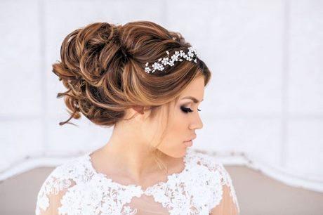 coiffure-mariage-cheveux-long-brun-27_5 Coiffure mariage cheveux long brun