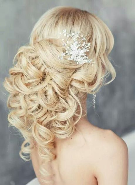 coiffure-mariage-cheveux-tres-long-19_4 Coiffure mariage cheveux tres long