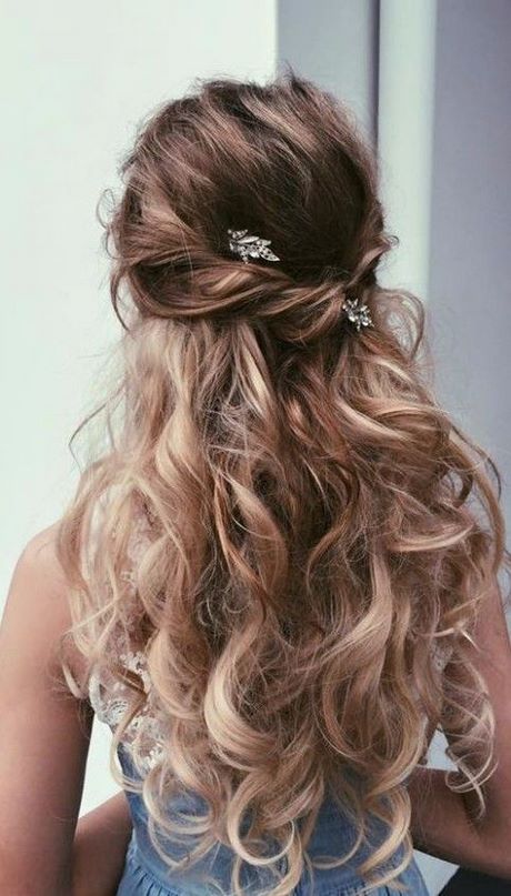 coiffure-mariage-femme-cheveux-long-89_15 Coiffure mariage femme cheveux long