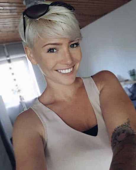 coiffure-femme-tres-courte-2020-90_9 Coiffure femme tres courte 2020