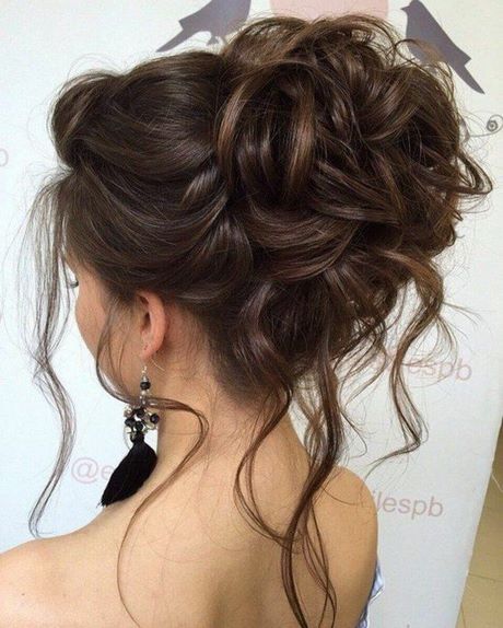 chignon-coiffe-decoiffe-cheveux-court-59_6 Chignon coiffé décoiffé cheveux court