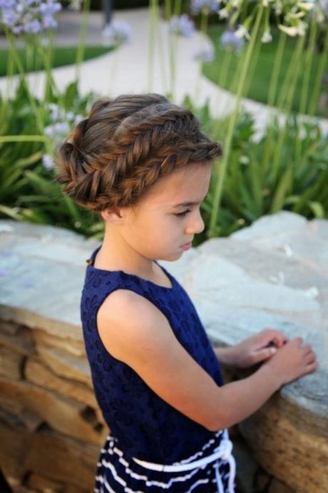 coiffure-mariage-petite-fille-2-ans-30_16 Coiffure mariage petite fille 2 ans