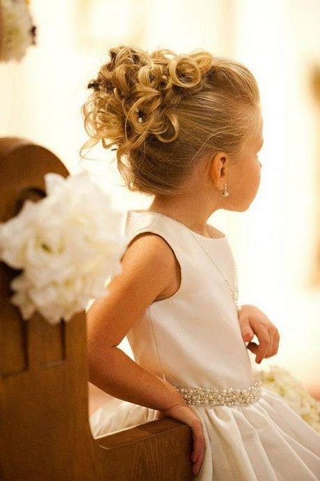 coiffure-pour-petite-fille-pour-un-mariage-04_8 Coiffure pour petite fille pour un mariage