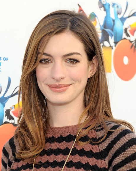 anne-hathaway-cheveux-courts-50_4 Anne hathaway cheveux courts