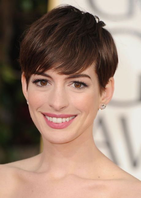 anne-hathaway-cheveux-courts-50_8 Anne hathaway cheveux courts