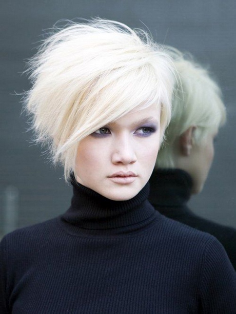 blond-platine-cheveux-court-54_7 Blond platine cheveux court