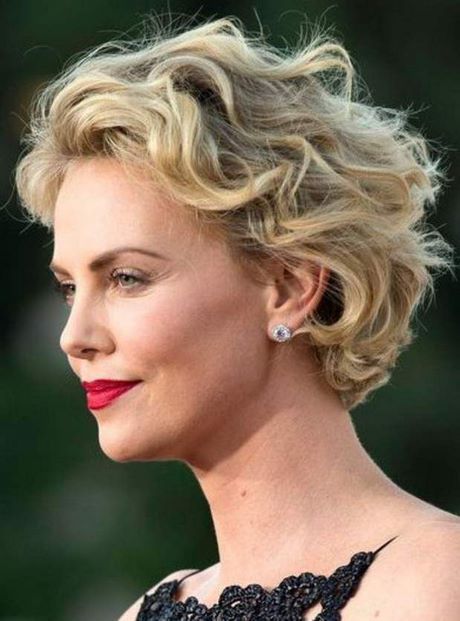 charlize-theron-coupe-courte-11_11 Charlize theron coupe courte