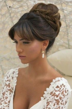 chignon-avec-frange-pour-mariage-07_6 Chignon avec frange pour mariage