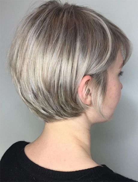 coupe-cheveux-gris-court-femme-31_10 Coupe cheveux gris court femme