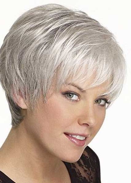 coupe-cheveux-gris-court-femme-31_8 Coupe cheveux gris court femme