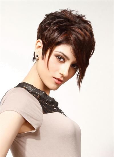 modele-de-coiffure-cheveux-courts-avec-meches-de-couleur-08_8 Modele de coiffure cheveux courts avec meches de couleur