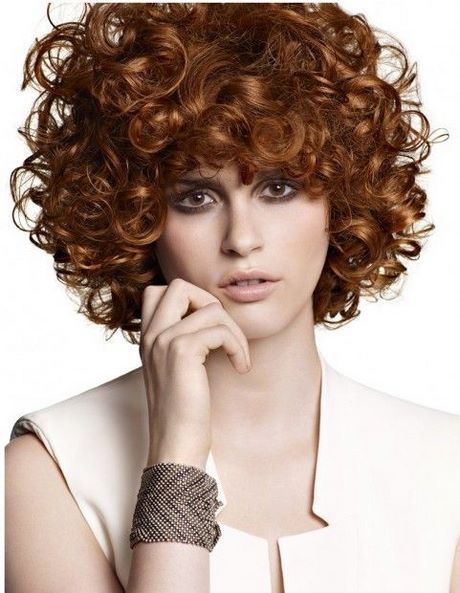 coupe-cheveux-court-automne-hiver-2023-79_12 Coupe cheveux court automne hiver 2023