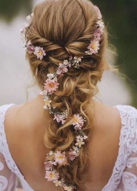 tendance-coiffure-mariage-2023-29_7 Tendance coiffure mariage 2023