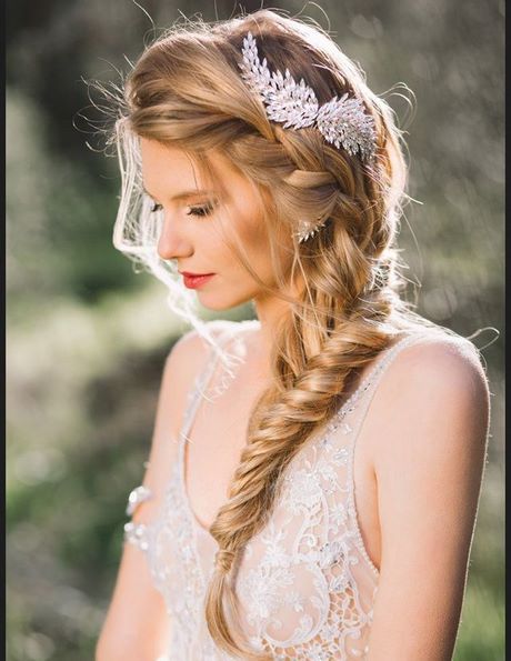 coiffure-de-mariee-2019-58_13 Coiffure de mariée 2019