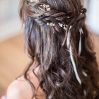Coiffure mariage cheveux courts 2017