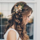 Coiffure mariage cheveux long tresse