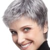 Coupe cheveux gris femme